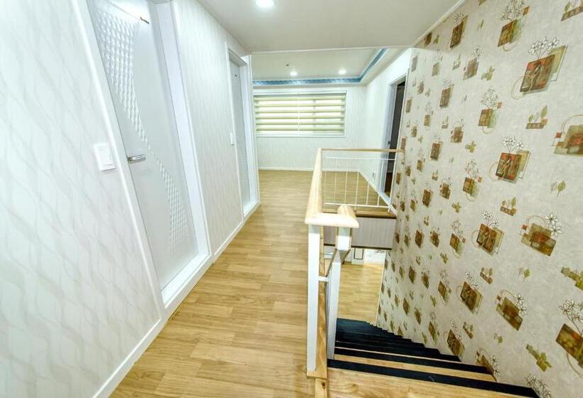 スリーベッドルーム ヴィラ, Mulddeule Shimpang Resort