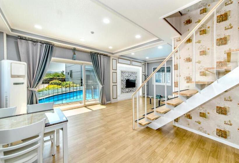 Вилла 3 Спальни, Mulddeule Shimpang Resort
