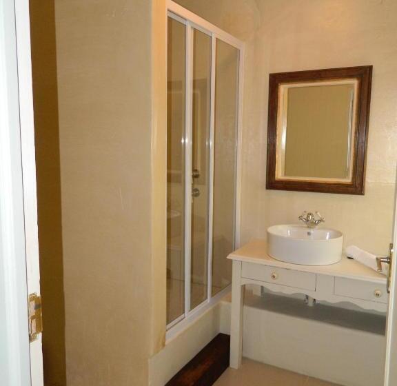 اتاق استاندارد با تراس, In The Vine Country Manor Guesthouse