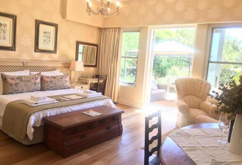 اتاق استاندارد با چشمانداز استخر, In The Vine Country Manor Guesthouse