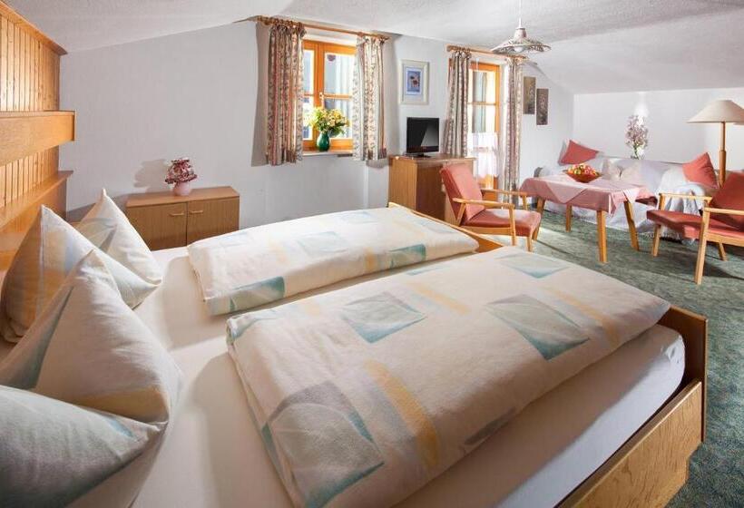 Quarto Estandar Vista Montanha, Pension Rennlehen