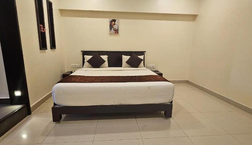 חדר סופריור עם מיטת קינג, Clover   A Rivido Hotel Jigani