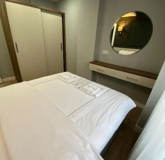اتاق استاندارد با بالکن, Cosy Suite