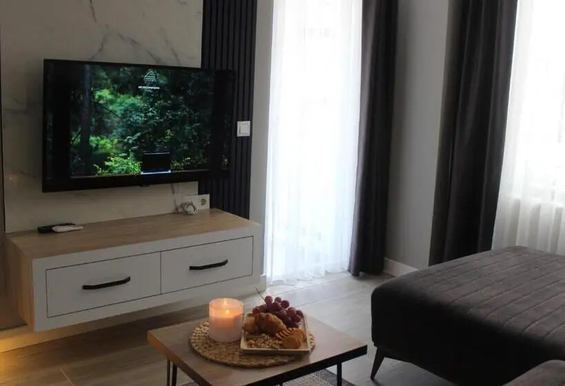 سوییت سوپریور, Cosy Suite