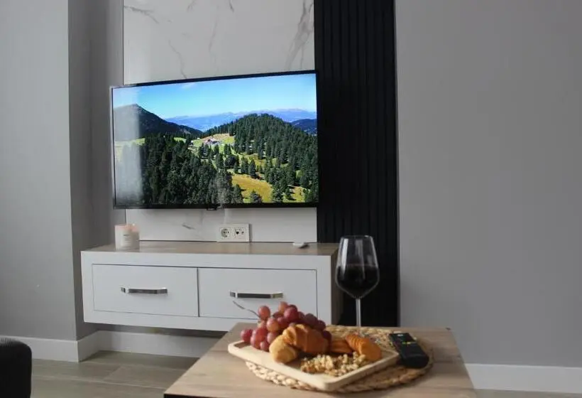 سوییت خانوادگی, Cosy Suite
