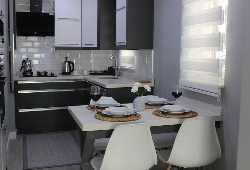 جناح, Cosy Suite