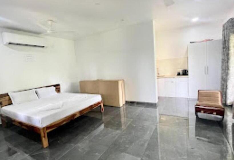 غرفة قياسية سرير كينج, Rivanta Farms