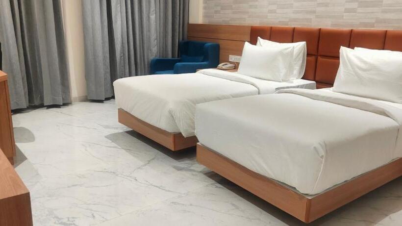 Номер Deluxe, The Orchid Jamnagar