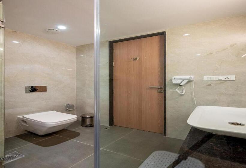 חדר דחוקס עם מיטת קינג, The Orchid Jamnagar