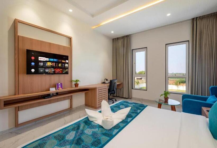 חדר דחוקס עם מיטת קינג, The Orchid Jamnagar