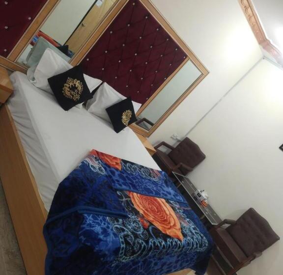 اتاق استاندارد, Inn Gulistan E Jhour