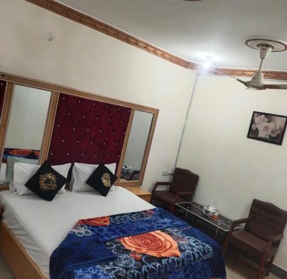 اتاق استاندارد, Inn Gulistan E Jhour