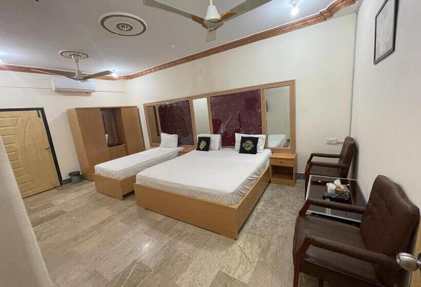 اتاق خانوادگی, Inn Gulistan E Jhour