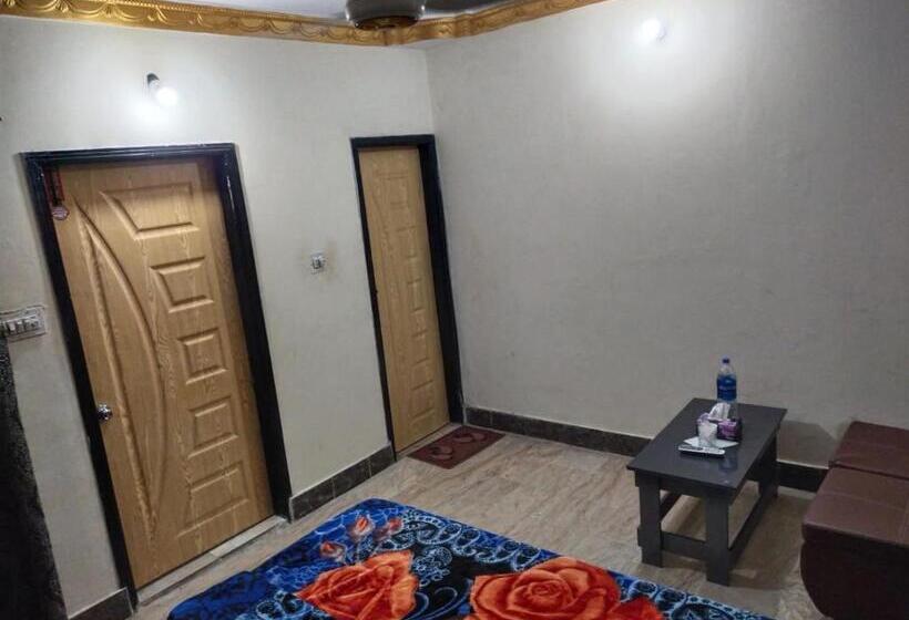 اتاق استاندارد یک نفره, Inn Gulistan E Jhour