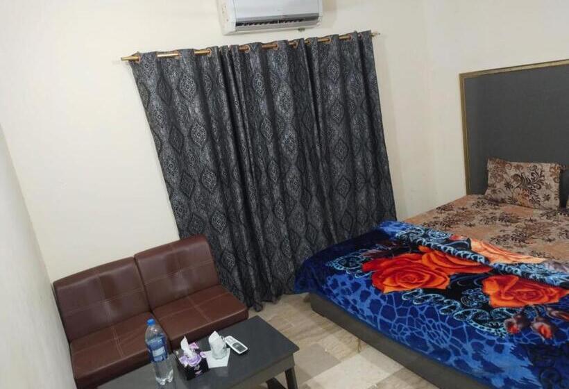 اتاق استاندارد یک نفره, Inn Gulistan E Jhour