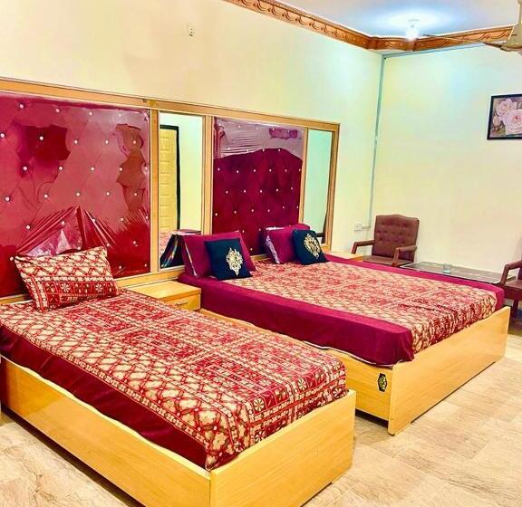 اتاق خانوادگی, Inn Gulistan E Jhour