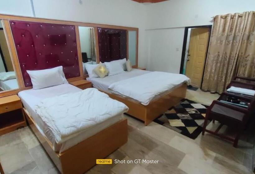 اتاق خانوادگی, Inn Gulistan E Jhour