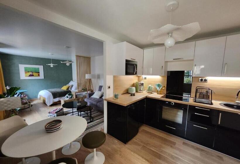 ガーデンビュースタンダードルーム, Le Domaine De Bachmay