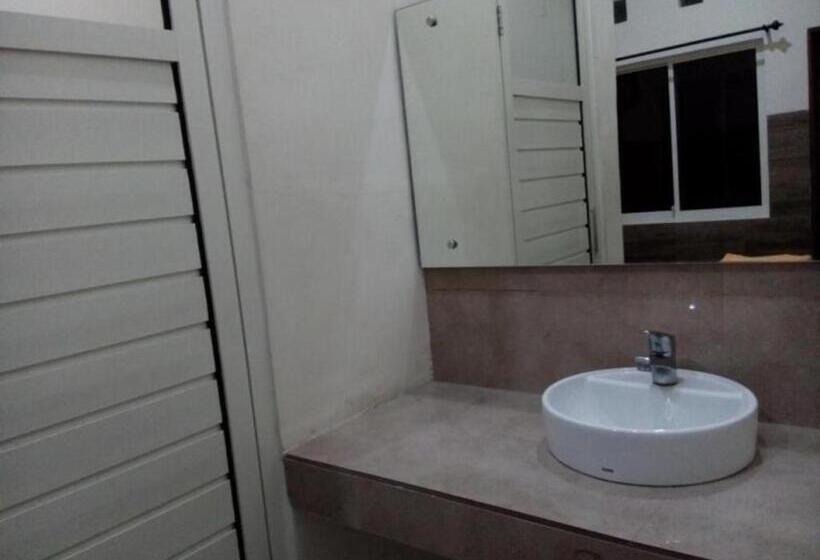 Deluxe-huone, Rumah Tourist