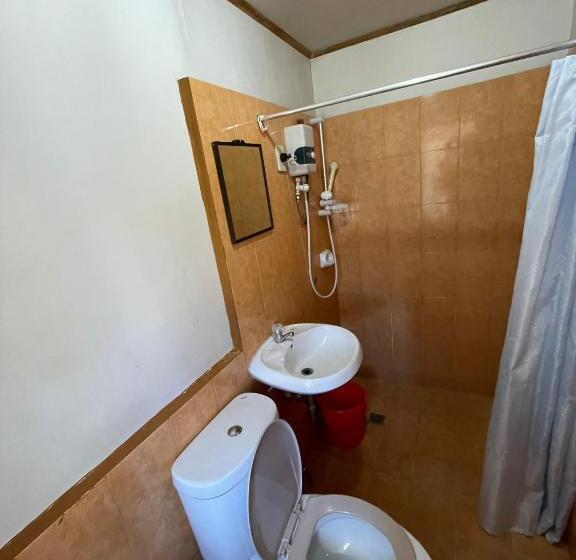 이코노미 트리플 룸, Saint Joseph Inn