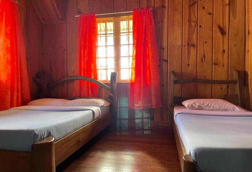 이코노미 트리플 룸, Saint Joseph Inn