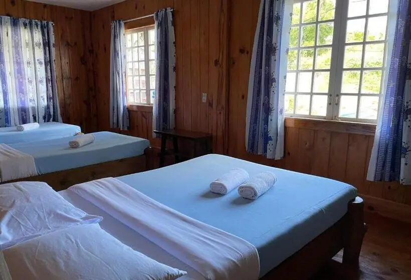 4 Bett Economy Zimmer, Saint Joseph Inn