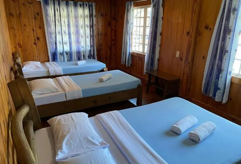 4 Bett Economy Zimmer, Saint Joseph Inn