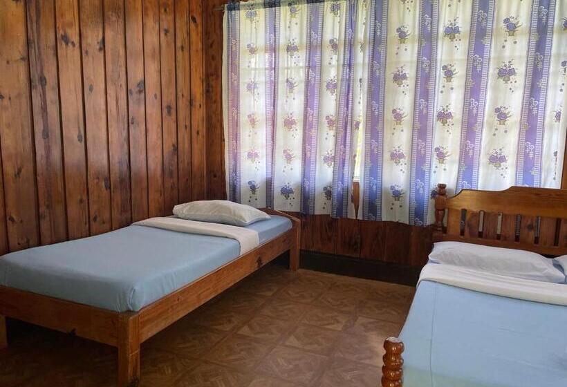 스탠다드 스튜디오, Saint Joseph Inn