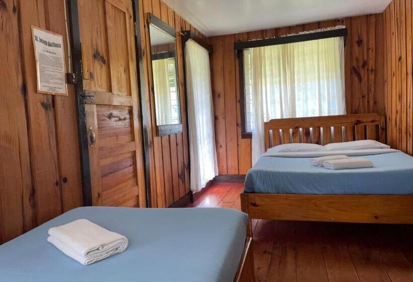 오두막, Saint Joseph Inn