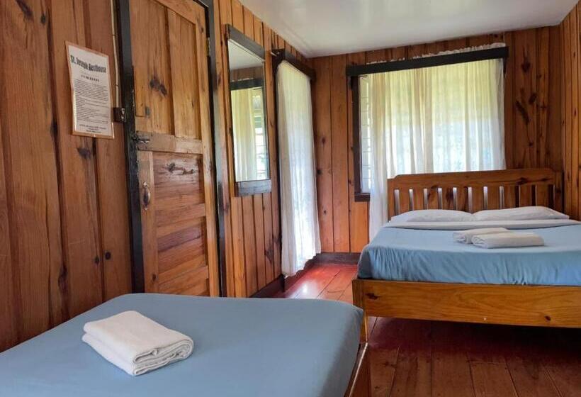 오두막, Saint Joseph Inn