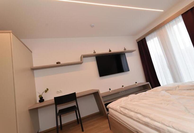 Номер Deluxe, Village Loft