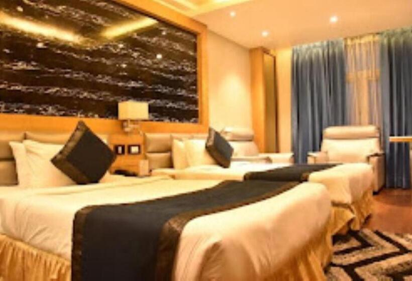 اتاق لوکس یک تخته, The Grand Empire Best 4 Star Luxury Hotel In Patna