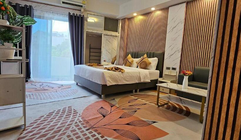 Номер Стандарт с Балконом, Xcess Residence