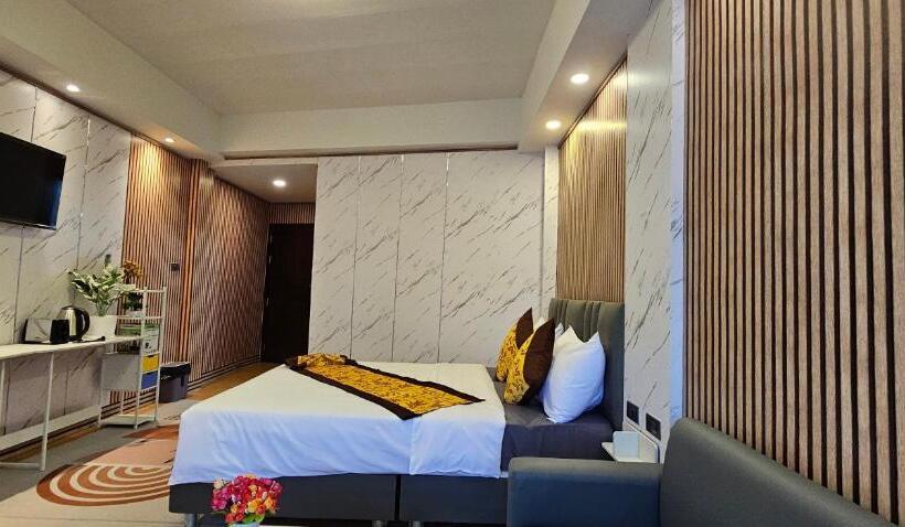 Номер Стандарт с Балконом, Xcess Residence