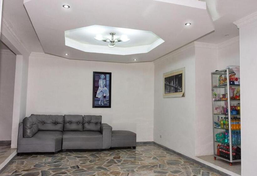 デラックスルーム, Apartahotel Romor
