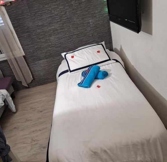 스탠다드 룸, Pitchoun