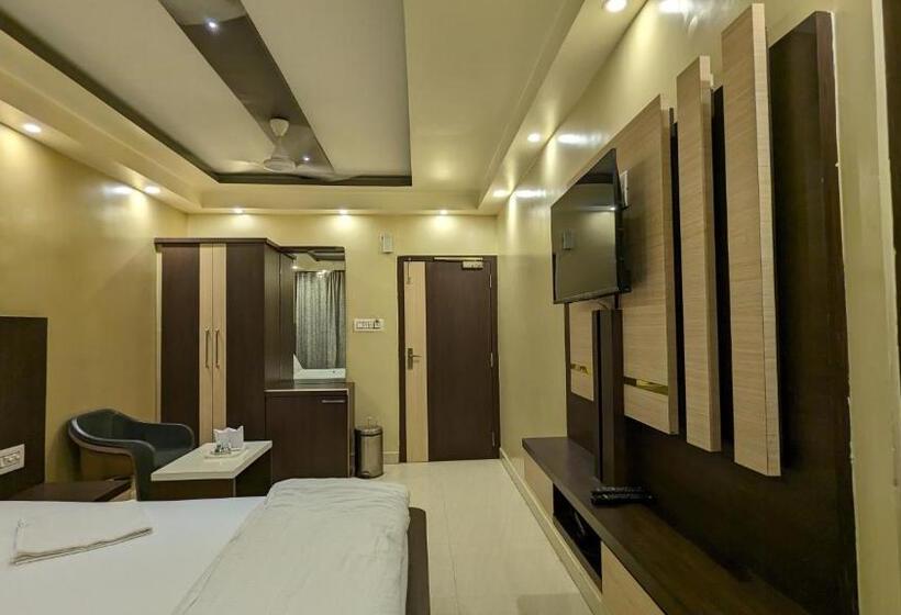 Номер Deluxe, Binapani Deluxe 1