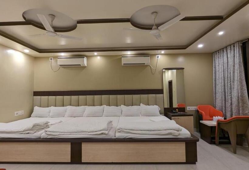 חדר משפחתי, Binapani Deluxe 1