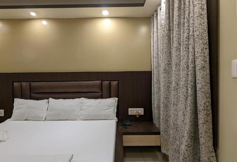 חדר דלוקס, Binapani Deluxe 1