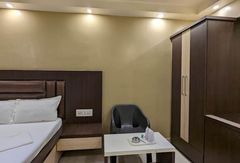 Номер Deluxe, Binapani Deluxe 1