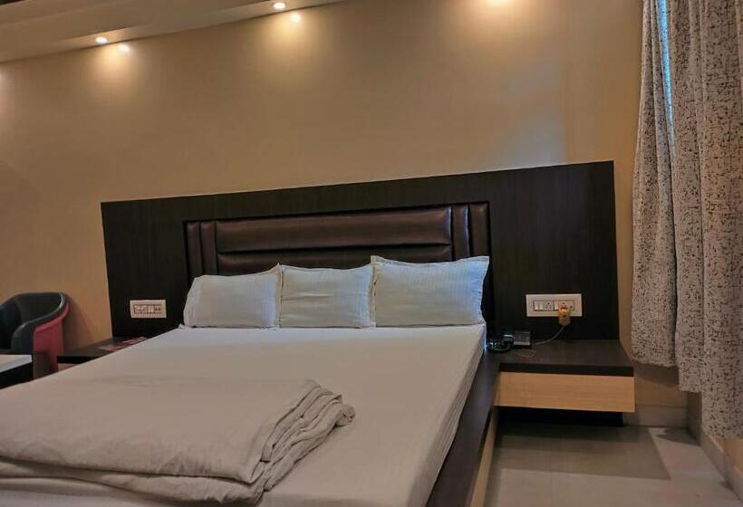 豪华房间, Binapani Deluxe 1