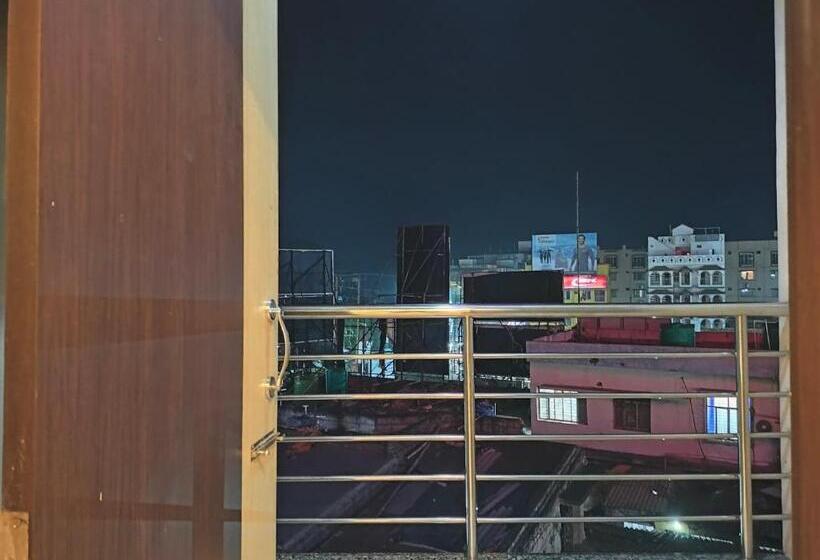 חדר דלוקס, Binapani Deluxe 1