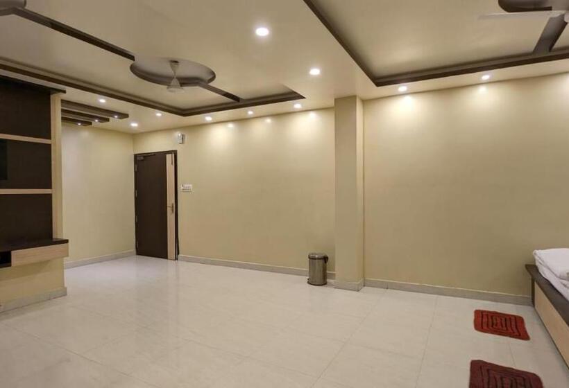 חדר משפחתי, Binapani Deluxe 1