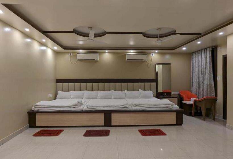 חדר משפחתי, Binapani Deluxe 1