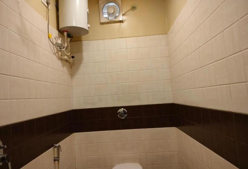 חדר משפחתי, Binapani Deluxe 1