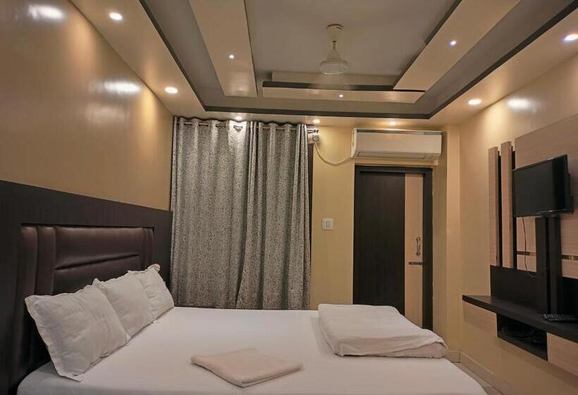 Номер Deluxe, Binapani Deluxe 1