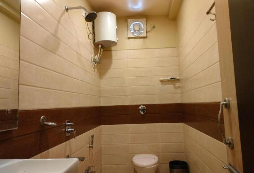 חדר משפחתי, Binapani Deluxe 1