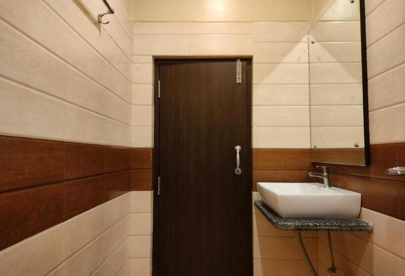 חדר משפחתי, Binapani Deluxe 1