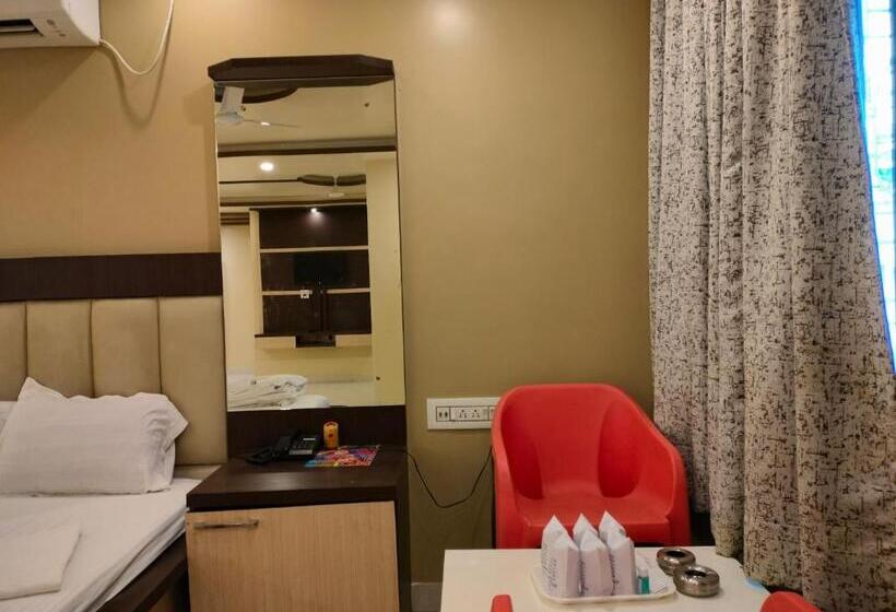 חדר משפחתי, Binapani Deluxe 1