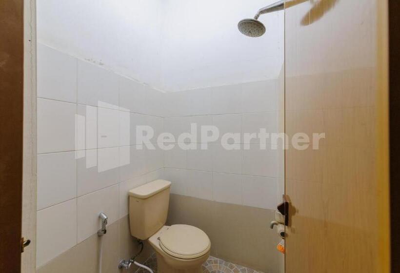스탠다드 룸, Bintaro Guest House Near Rs Pondok Indah Bintaro Redpartner